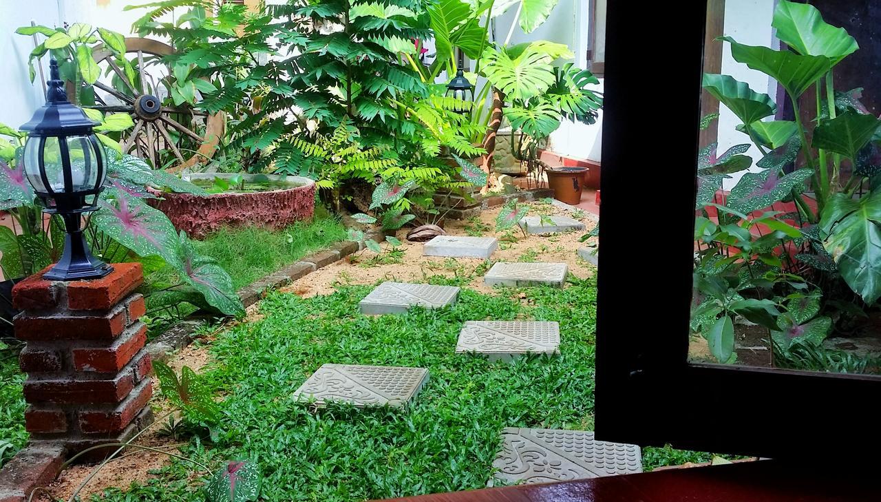 Saubagya Inn Anuradhapura Dış mekan fotoğraf