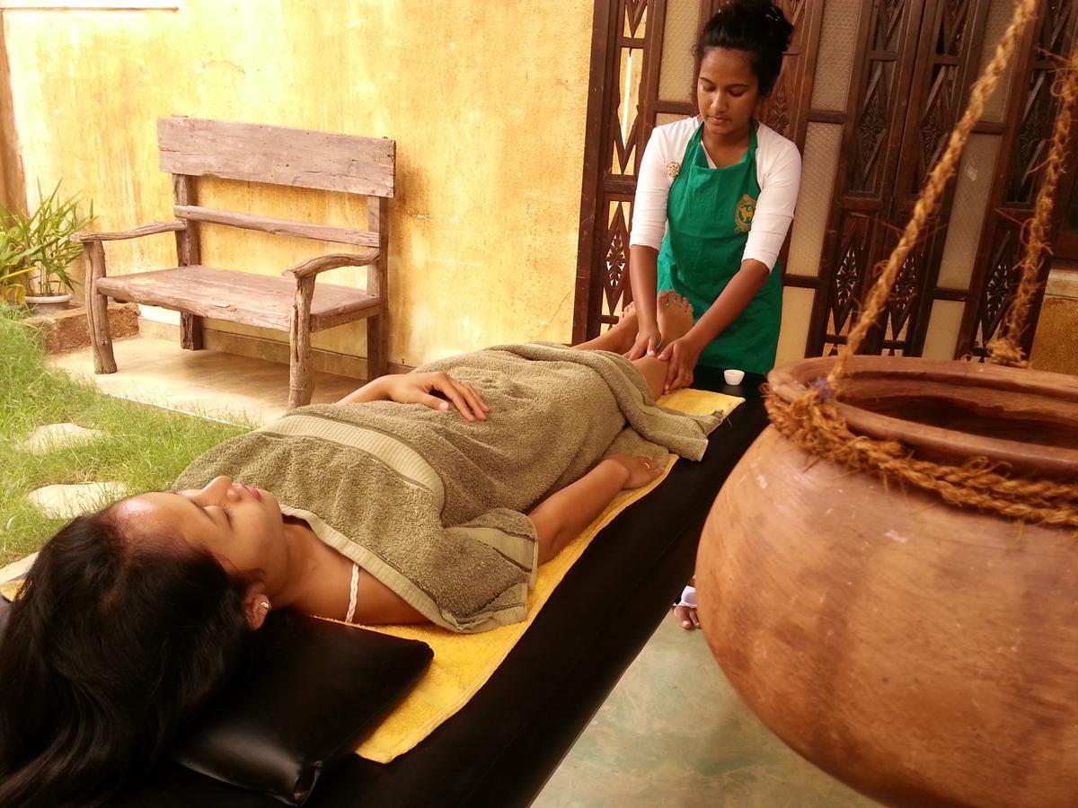 Saubagya Inn Anuradhapura Dış mekan fotoğraf