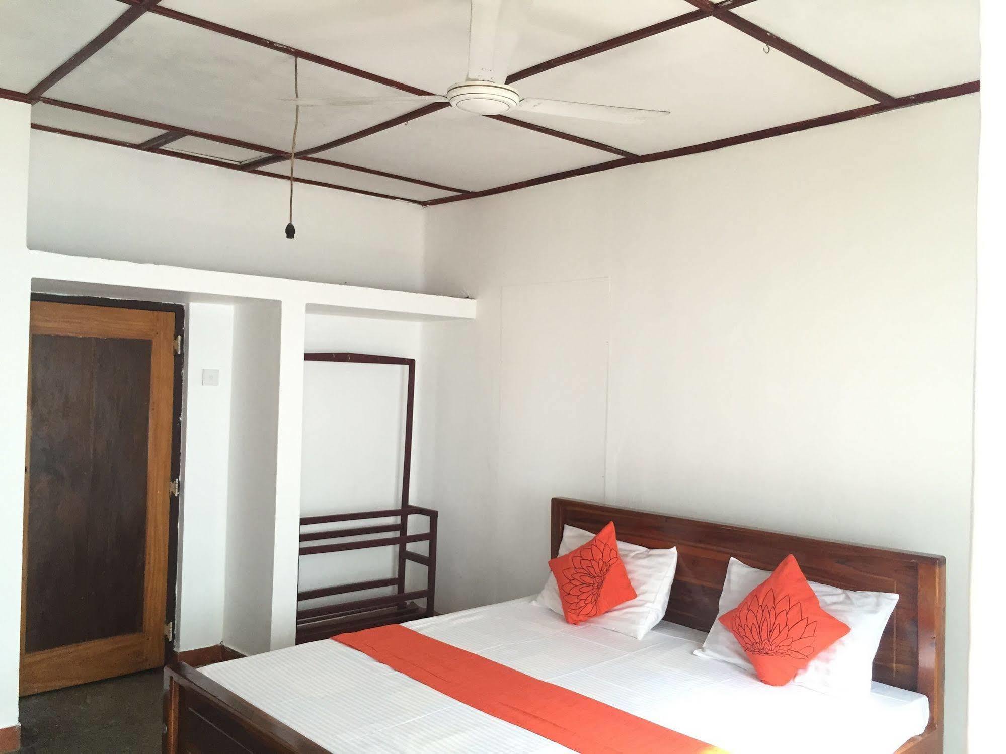 Saubagya Inn Anuradhapura Dış mekan fotoğraf